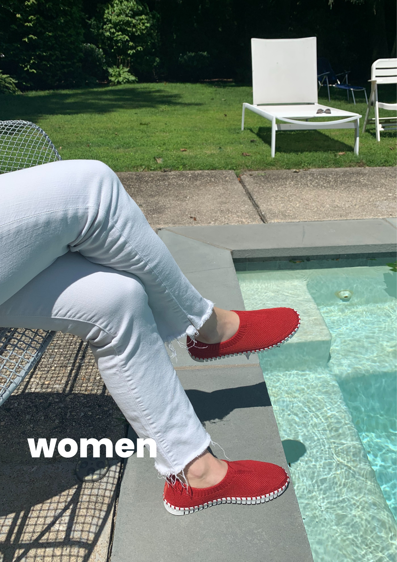 Women_shoes_on_brandys
