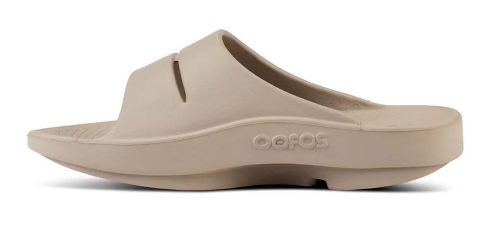 oofos men's ooahh nomad slide beige