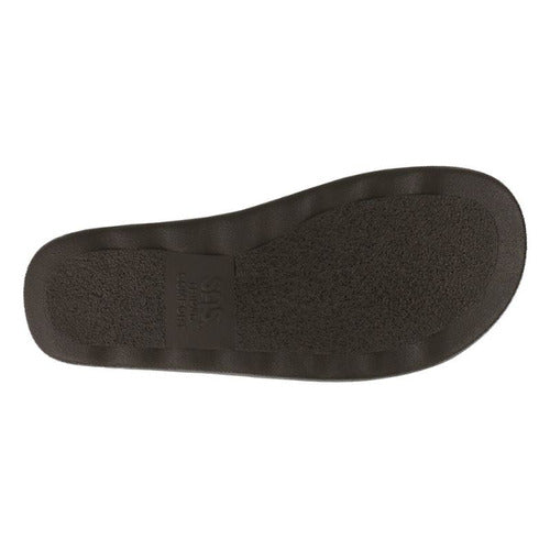 Relaxed Extra Wide Black Sandals