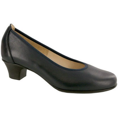 Milano Heeled Navy Pump