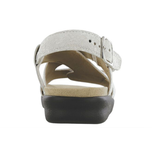 Vanilla Huggy Cross Strap Sandal