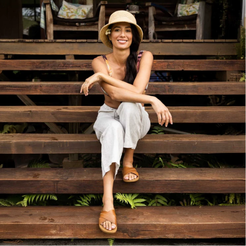 OluKai Women’s Kipe'a 'Olu Sahara