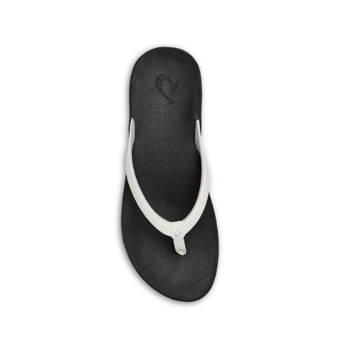 OluKai Women's Puawe Sandal - White