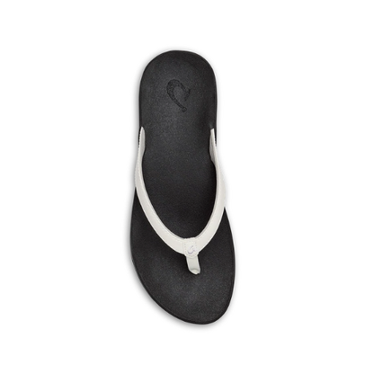 OluKai Women's Puawe Sandal - White