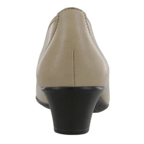 Milano Crema Heeled Pumps