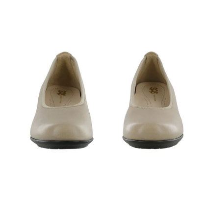 Milano Crema Heeled Pumps