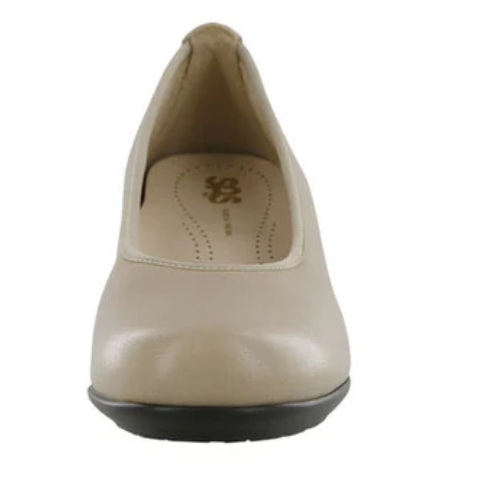 Milano Crema Heeled Pumps