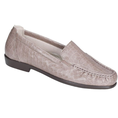 Joy Slip On Tuape Loafer