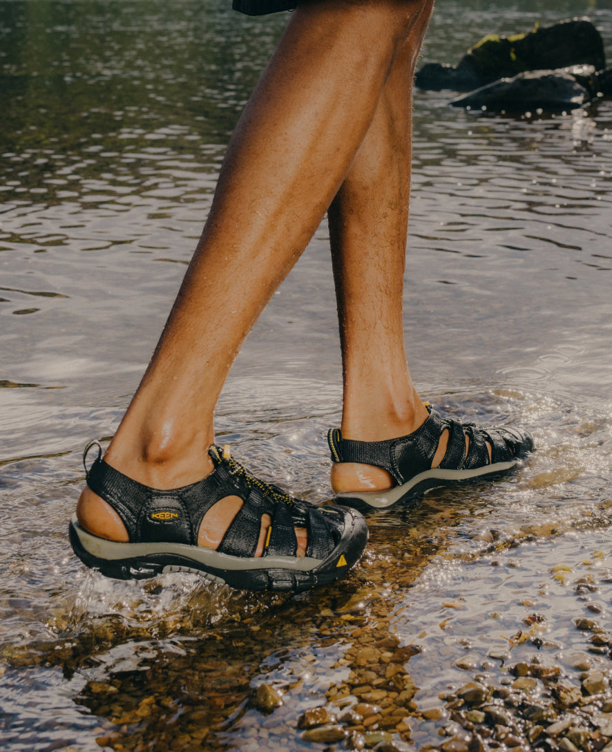 Keen Newport H2 Navy  Sandals