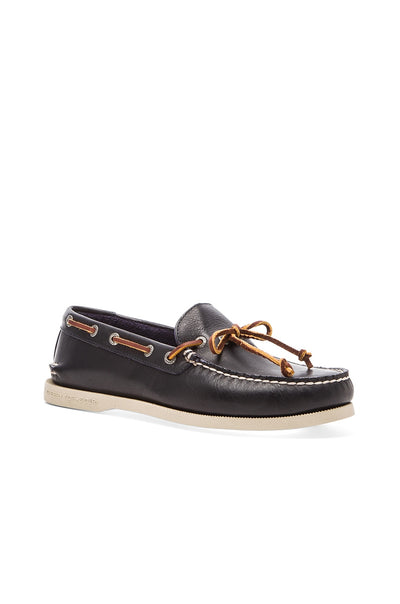 A/O 1 EYE NAVY BOAT SHOE | Sperry Mens 1-Eye Leather Boat Shoes in Navy-Made in USA