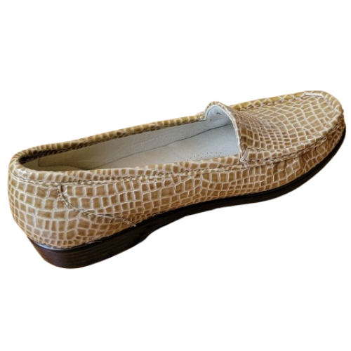 Simplify Beige Croc Loafer Shoes