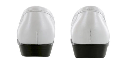 WHITE PAT - Metro Slip On Loafer