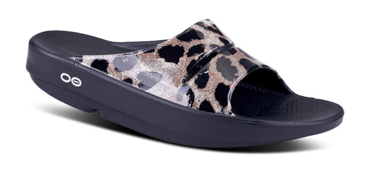 OOAHH CHEETAH LMITED | Oofos Women's Ooahh Limited Recovery Slide Sandal - Cheetah